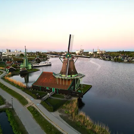 Hotel Boetiek Parel Aan De Zaan Near Zaanse Schans And Amsterdam
