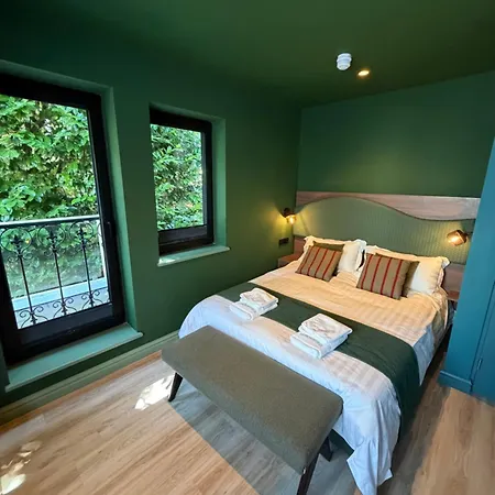Hotel Boetiek Parel Aan De Zaan Near Zaanse Schans And Amsterdam *
